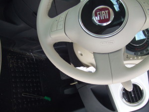 Fiat_500_steering_seat_081820144