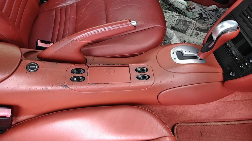 ポルシェ 911カレラ シートと内装の色剥がれ補修