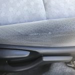 トヨタ ヴィッツ 布シートの縫い目解れ補修