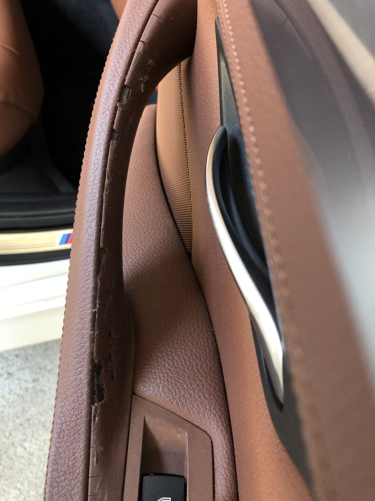 BMW 523d ドアインナーハンドルのベタツキ補修