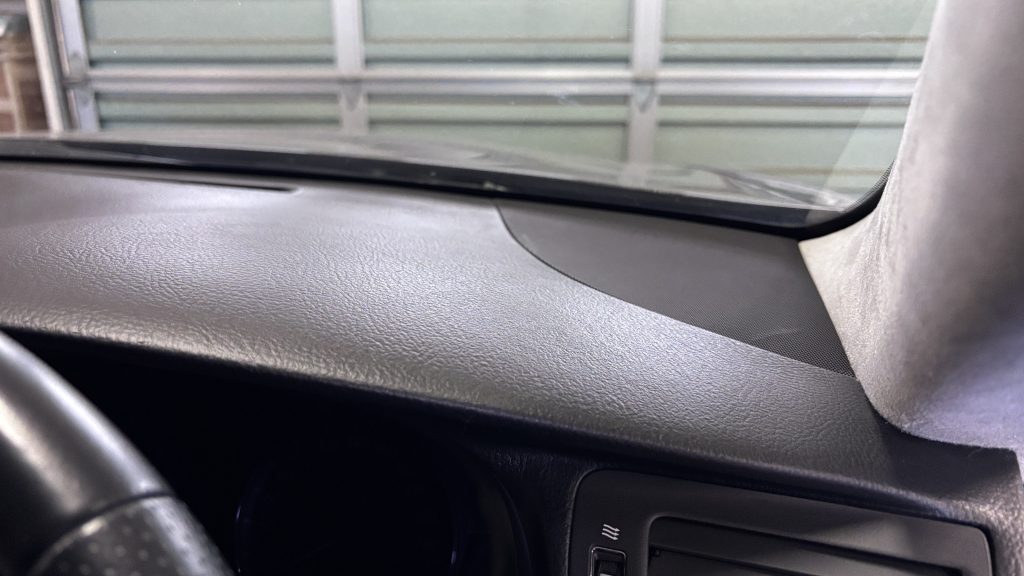 レクサス LS460 ダッシュボードの生地剥がれ補修