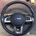 スバル XV ステアリングの表皮剝がれ補修