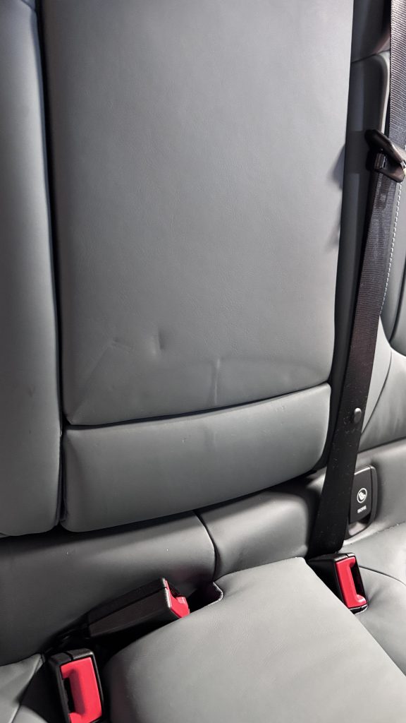 BMW Mini シートの凹み補修