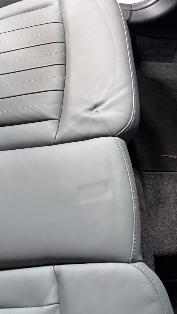 BMW Mini シートの凹み補修