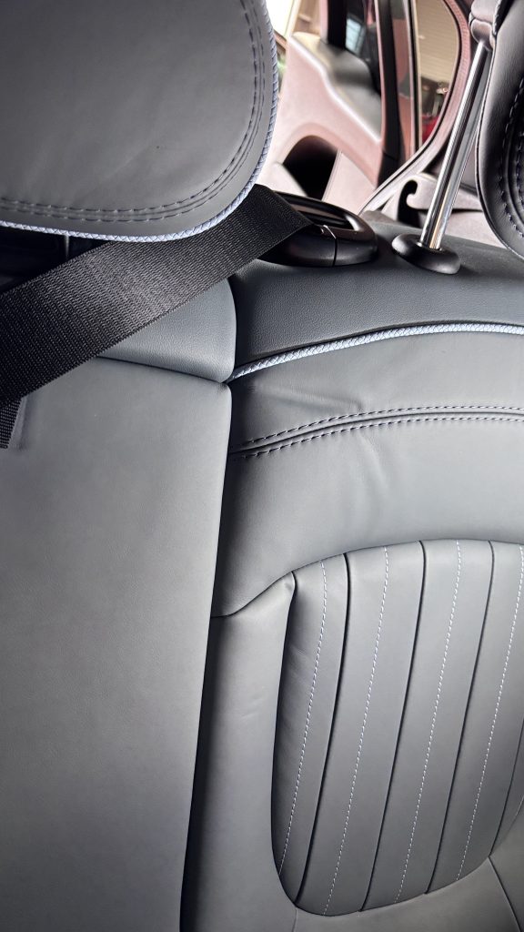 BMW Mini シートの凹み補修