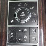 レンジローバー 内装スイッチ類のベタツキ補修