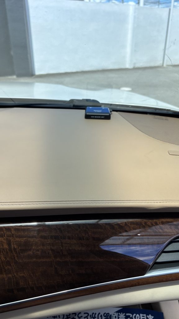 キャディラック CT6 ダッシュボードのシミ補修
