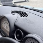 BMW Mini ダッシュボードの傷補修