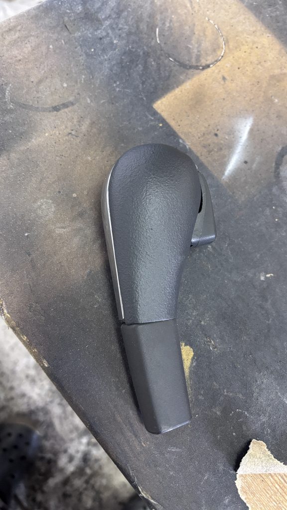 オペル シフトノブ(AT)のひび割れ補修