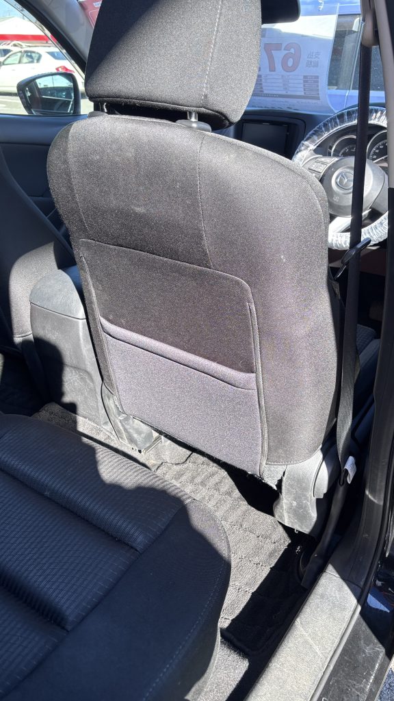 シート背面ポケット破れの補修(張替え)